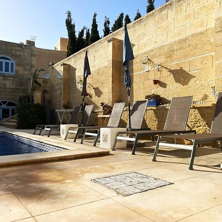 21 A Villa Għarb Екстериор снимка