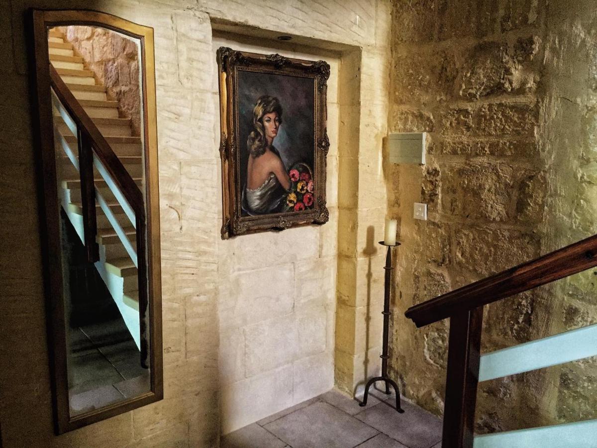21 A Villa Għarb Екстериор снимка