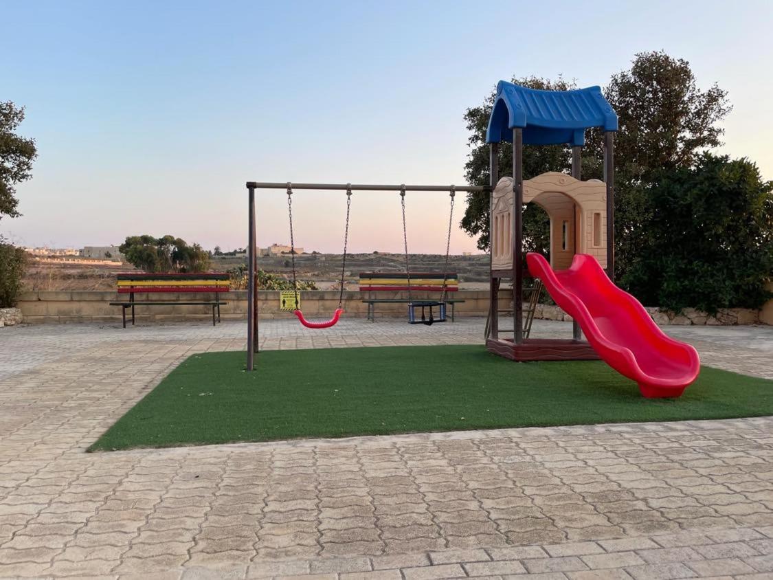 21 A Villa Għarb Екстериор снимка