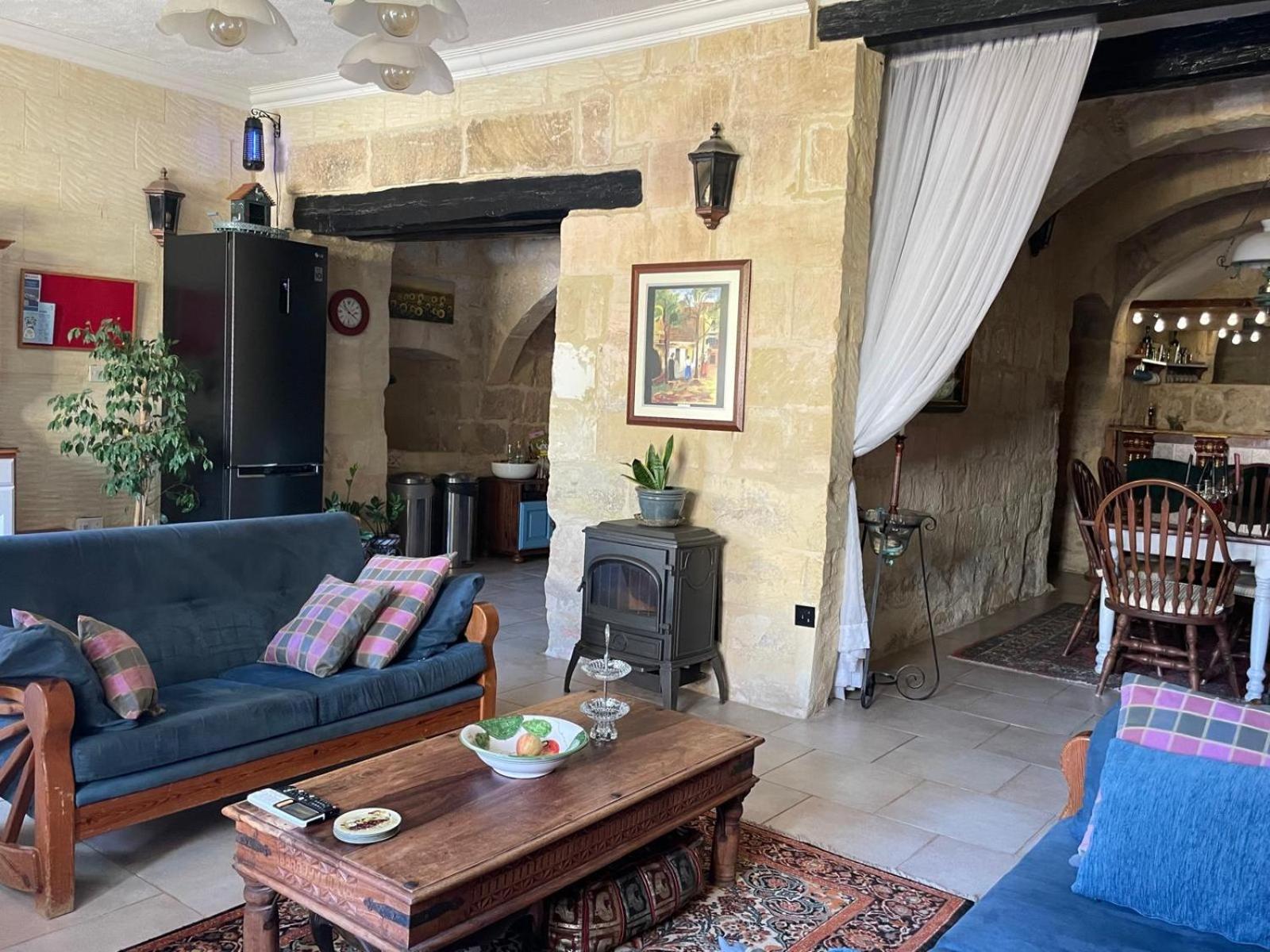 21 A Villa Għarb Екстериор снимка