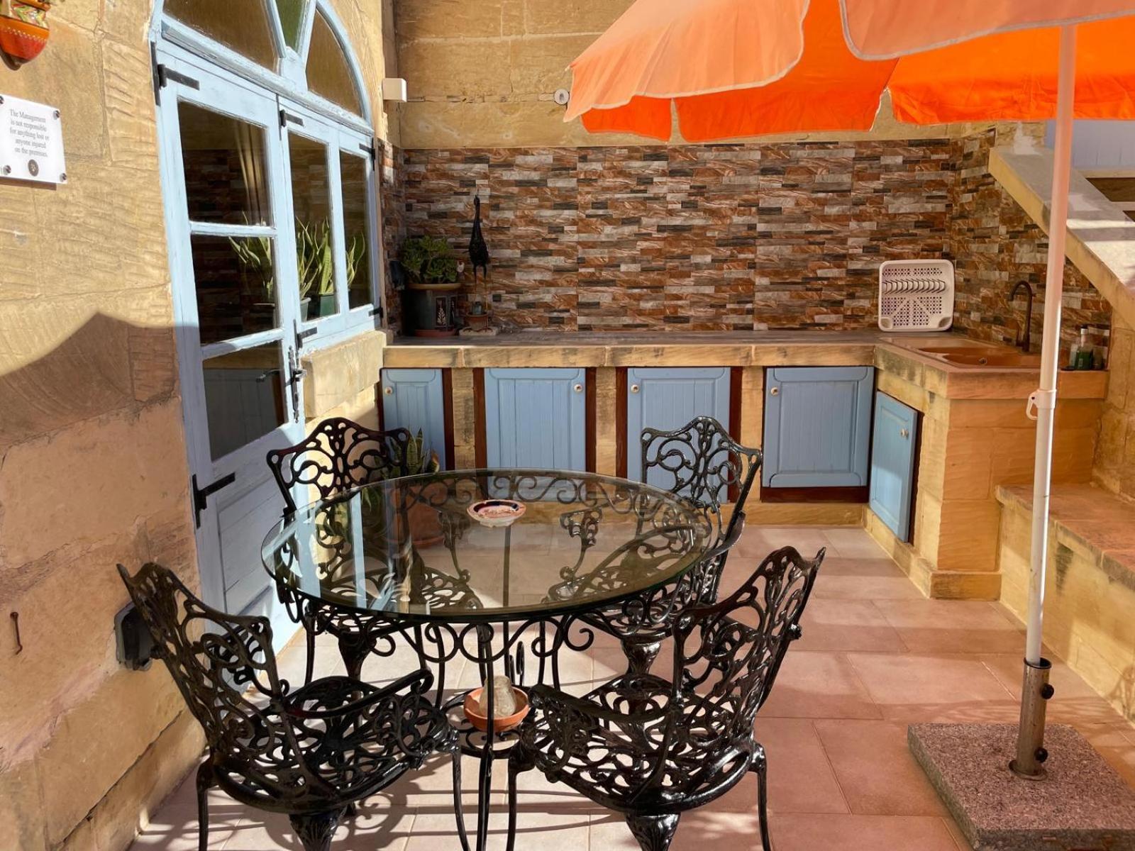 21 A Villa Għarb Екстериор снимка